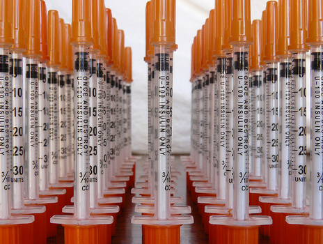 La insulina es la más eficaz, pero existen otros medicamentos que se recetan para el segundo y tercer tipo de diabetes.
