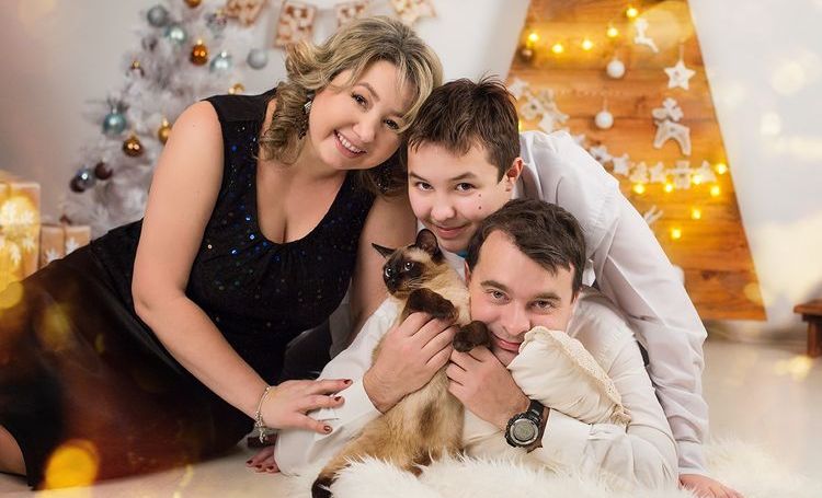 Familie mit Katze