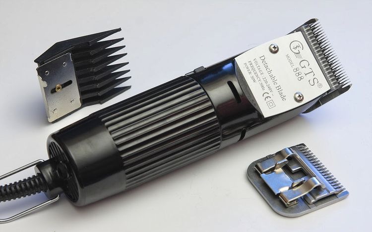 Máquina de cortar pelo