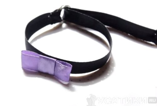 Collar de satén para gato
