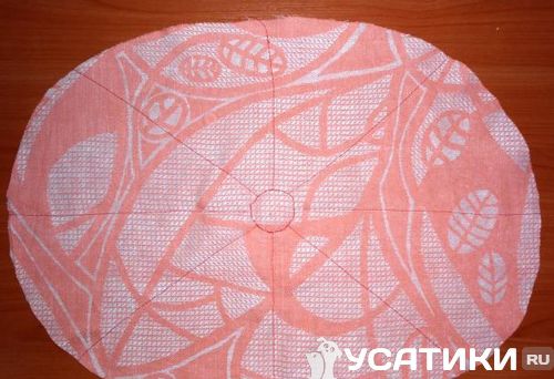 Coser un círculo con hilos de contraste