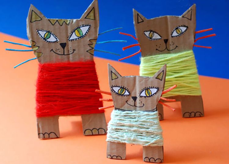 Gato de cartón