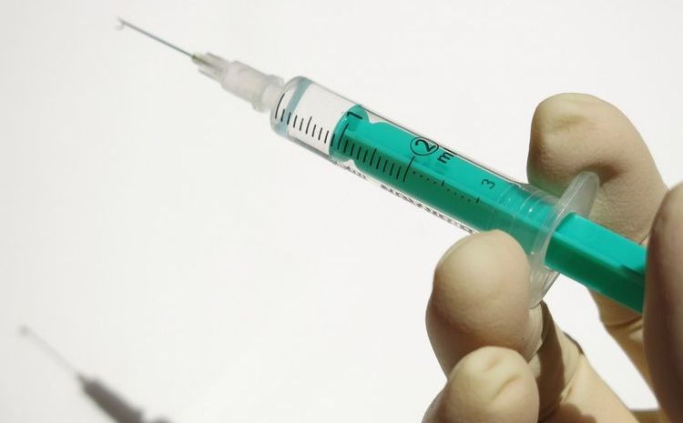Medicamento en la jeringa