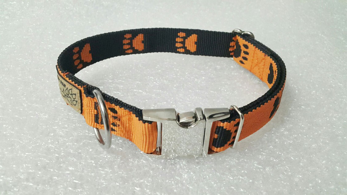collar de tela
